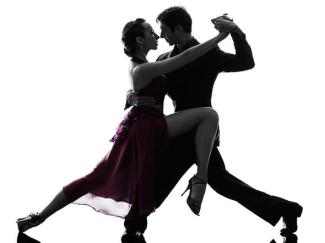 The relationship between a person’s notion of self-hood and the openness of their body schema to another human being hints that perhaps it’s no coincidence that tango, which takes entanglement to sublime heights, originated in a culture that orients toward interdependence. 